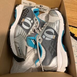 cycle shoes - Pearl Izumi X-Road Fuel, size 38